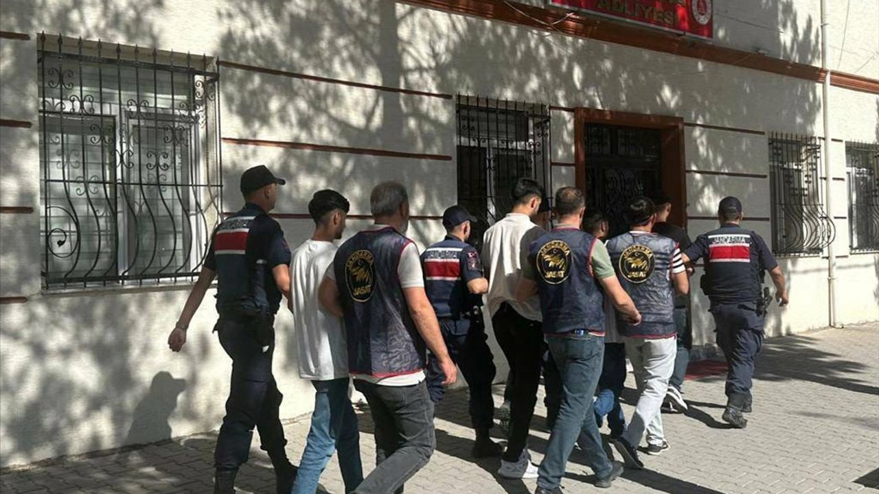 Eskişehir'de Dolandırıcılara Darbe: 4 Kişi Tutuklandı