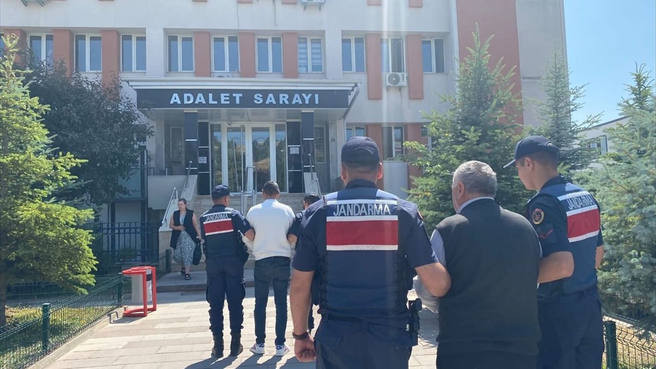 Eskişehir'de Tefecilik Operasyonu: İki Tutuklama