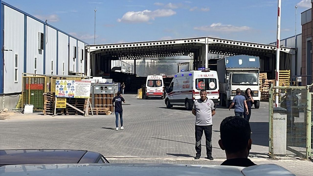 Eskişehir'deki Fabrikada Yangın Çıktı