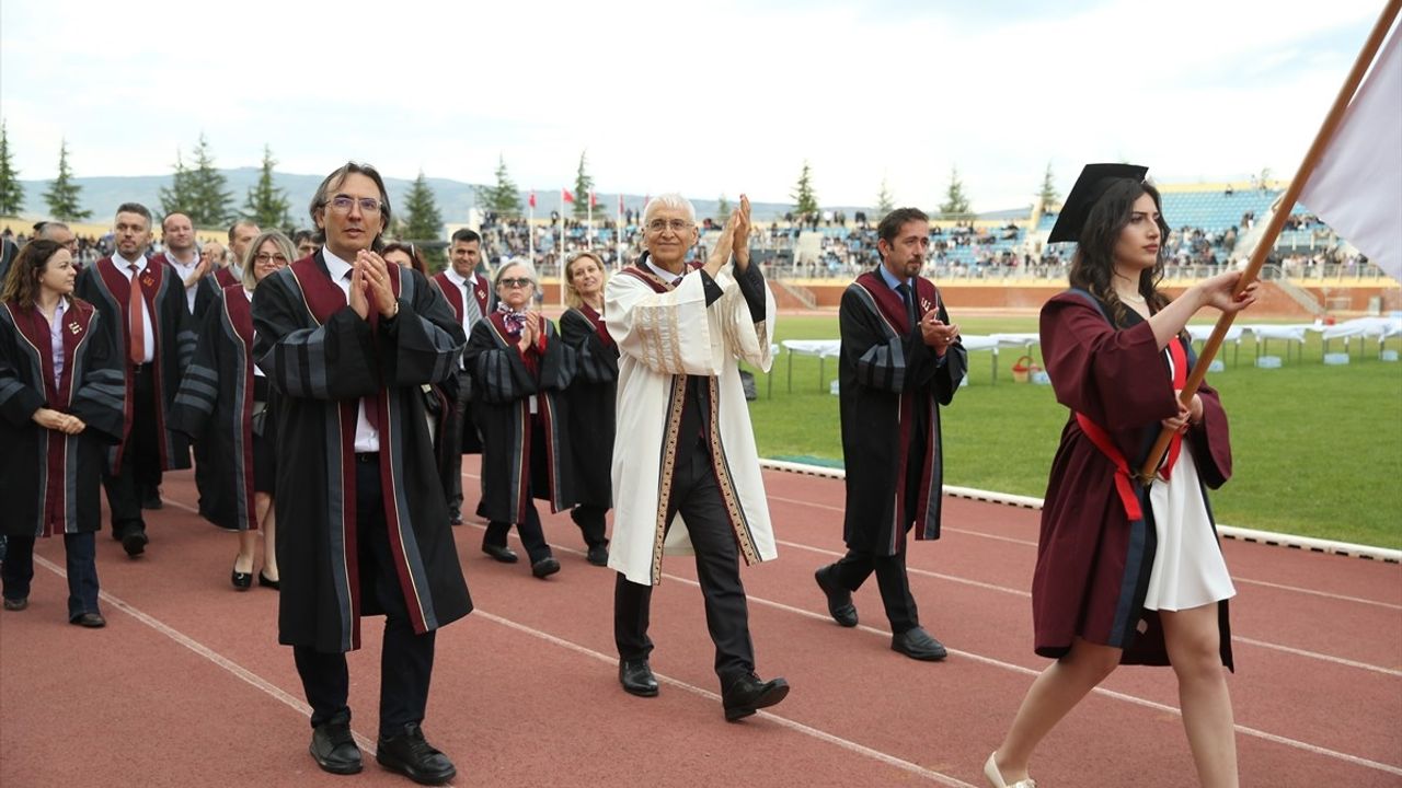 Eskişehir Teknik Üniversitesi Mezuniyet Töreni 2024-2025