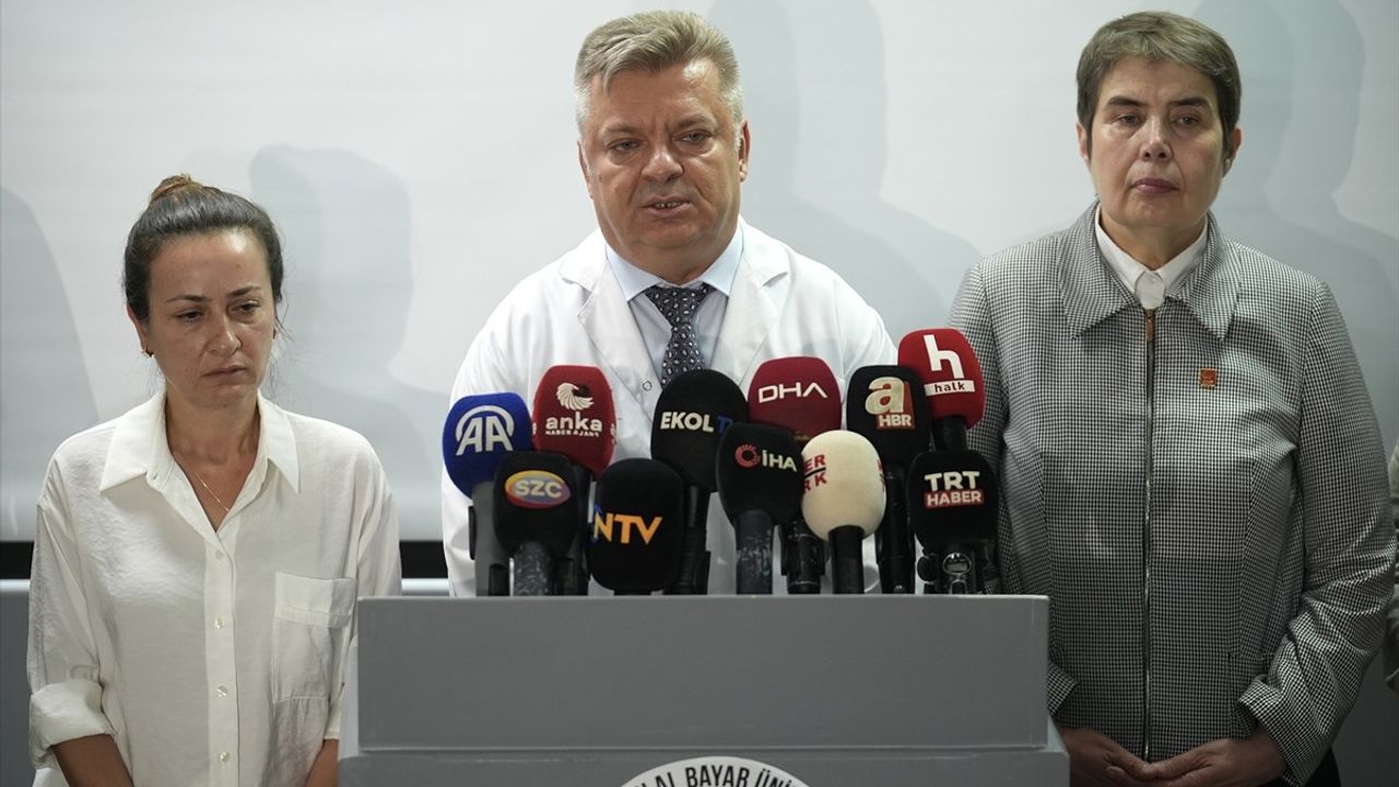 Ferdi Zeyrek'in Sağlık Durumu: Başhekimden Önemli Açıklamalar