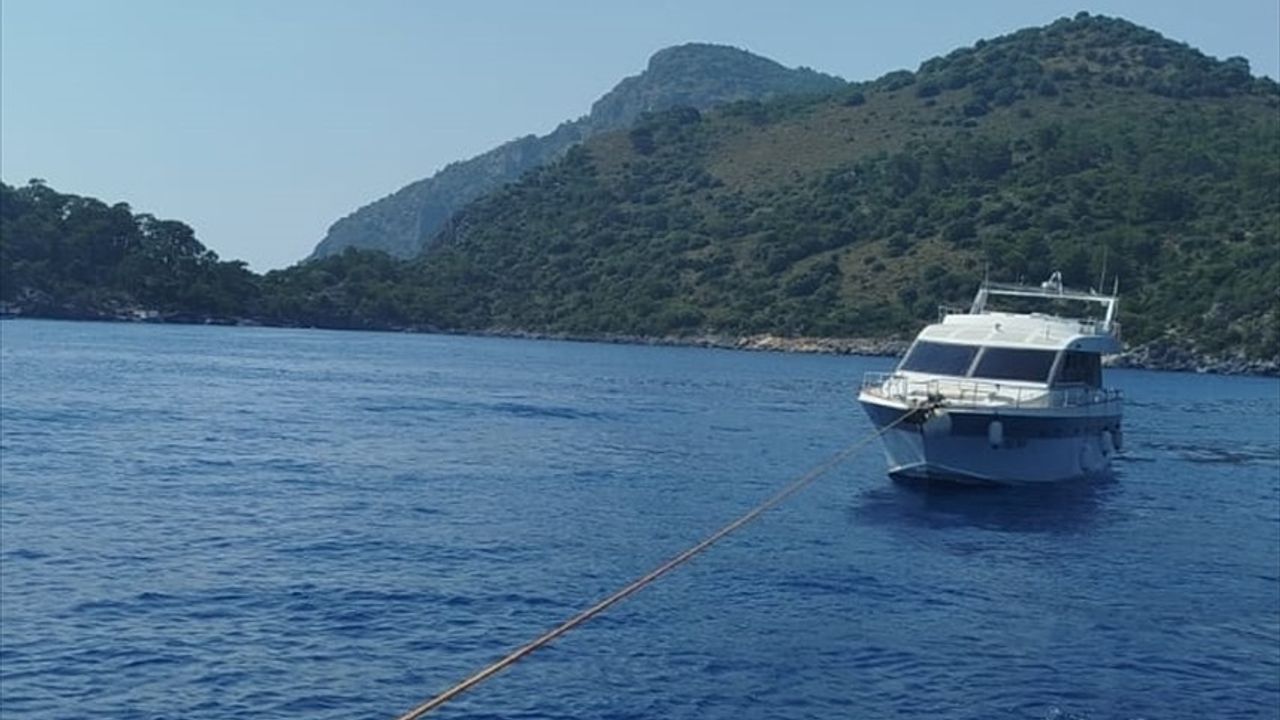 Fethiye Açıklarında Kurtarma Operasyonu: İki Kişi Güvenli
