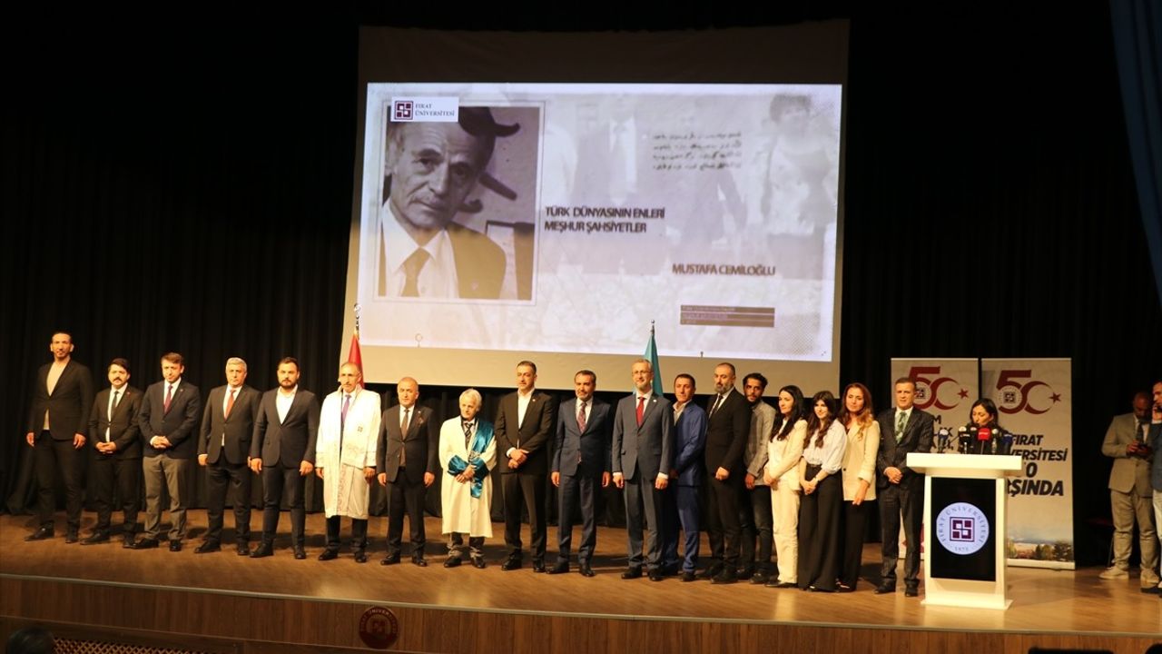 Fırat Üniversitesi, Kırım Tatarlarının Lideri Kırımoğlu'na Fahri Doktora Verdi