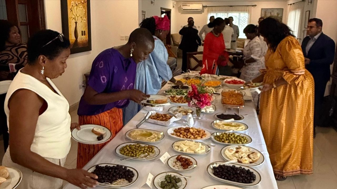 Gambiya'da Dünya Kahvaltı Günü Etkinliği