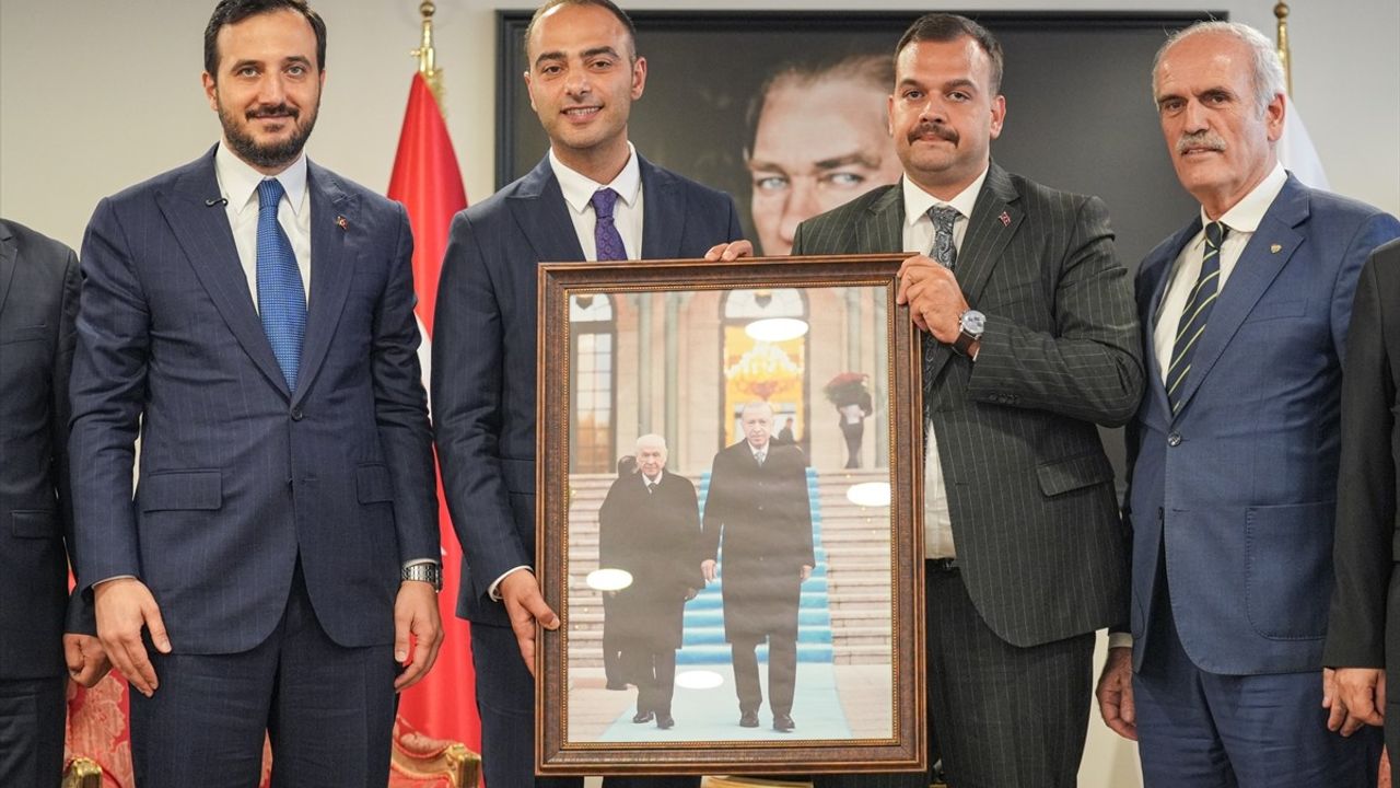 Gaziosmanpaşa'da Yeni Dönem: Eray Karadeniz Başkan Vekili Seçildi