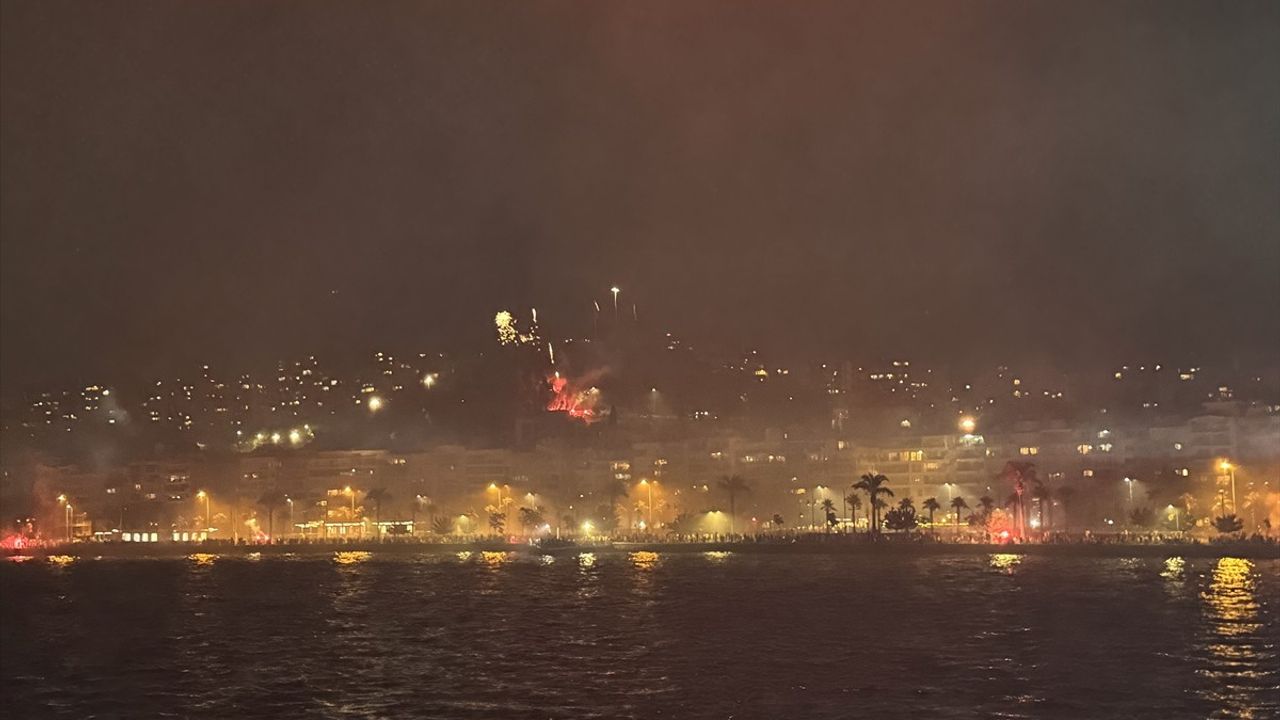 Göztepe'nin 100. Yılı Coşkuyla Kutlandı