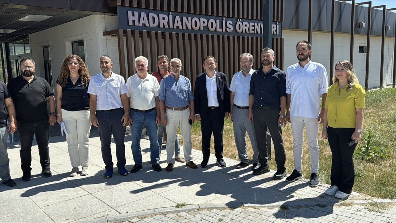 Hadrianopolis Antik Kenti'nde Yapay Zeka Destekli QR Kod Uygulaması