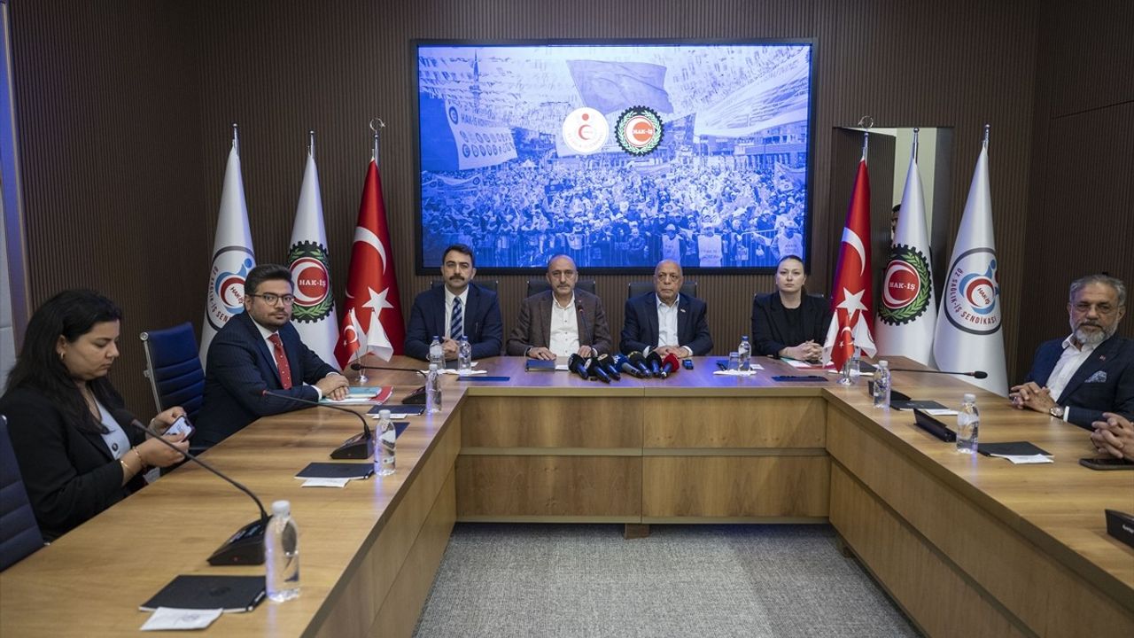 HAK-İŞ Genel Başkanı Arslan, Kamu İşçileri İçin Hızlı Çözüm Talep Etti