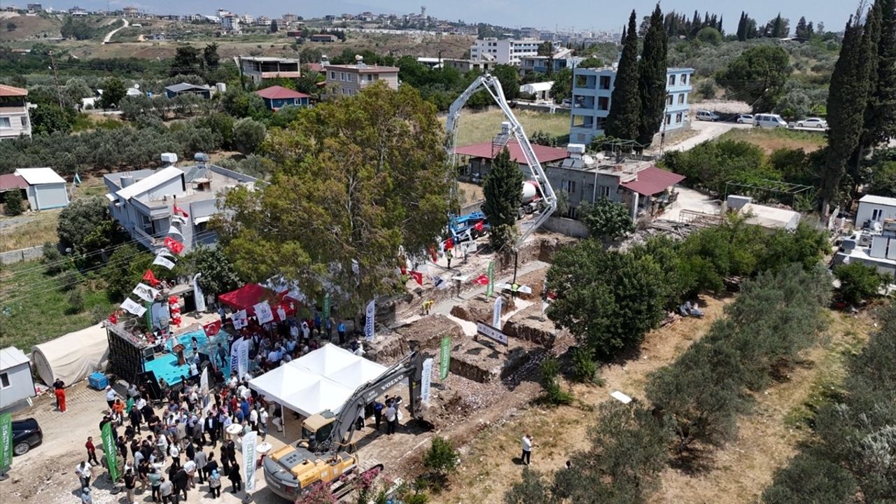 Hatay'da Üç Dilli Kreşin Temeli Atıldı