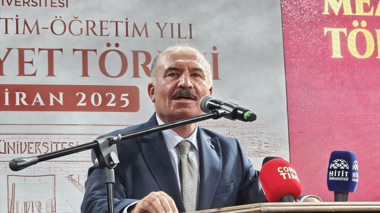 Hitit Üniversitesinde Mezuniyet Coşkusu