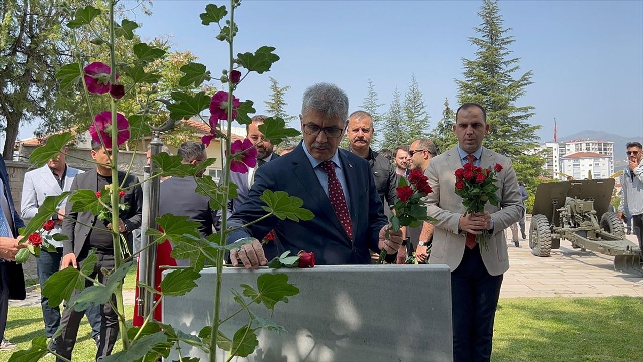 İç Anadolu'da Kurban Bayramı'nda Şehitlik Ziyaretleri