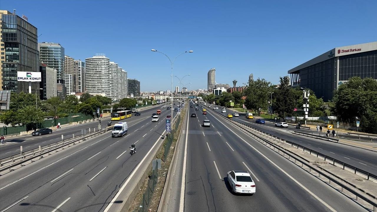 İstanbul'da Bayram Arifesinde Trafik Rahatladı