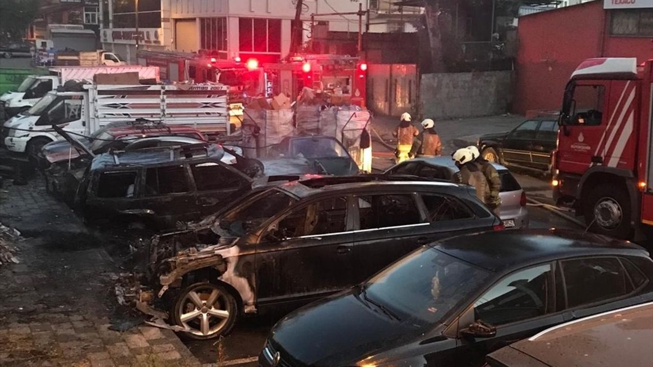 İstanbul'da Kundaklama Olayında İki Şüpheli Yakalandı