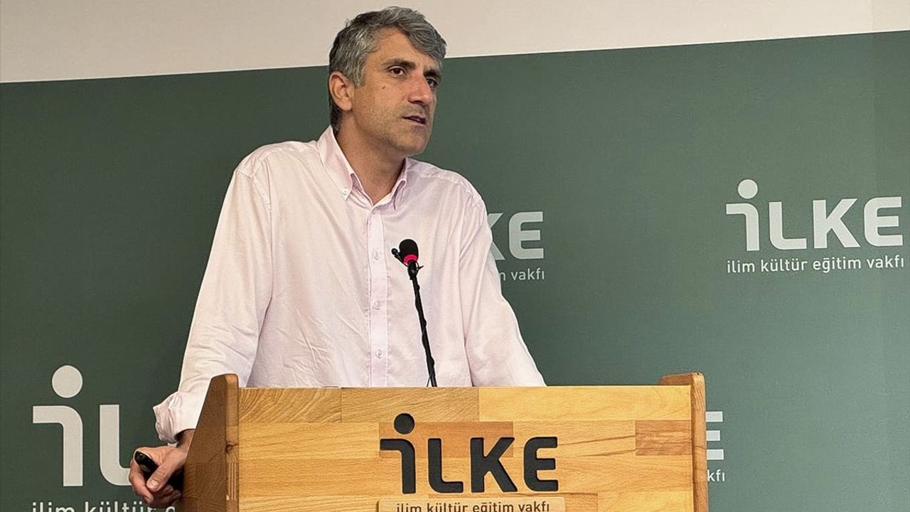 İstanbul'da Nüfus ve Aile Üzerine Seminer Düzenlendi