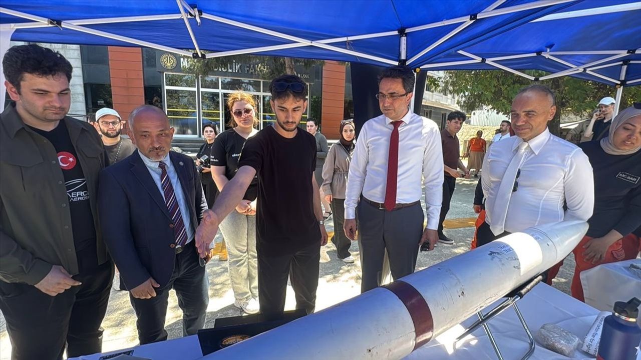 İstanbul Üniversitesi-Cerrahpaşa'da Elektrikli ve Otonom Araçlar Üzerine Bilim Kafe Etkinliği Düzenlendi