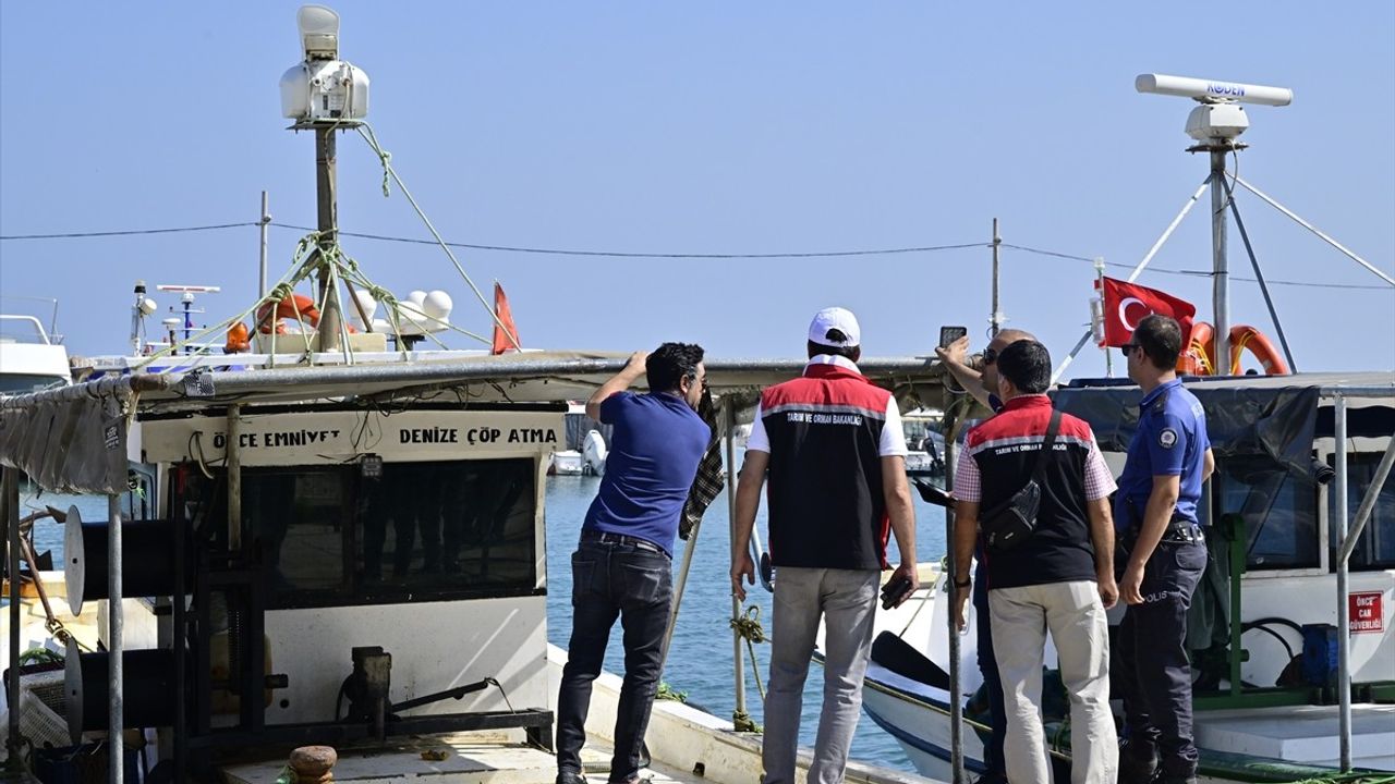 İzmir'de Su Ürünleri Denetimi: 1,2 Milyon Lira Ceza