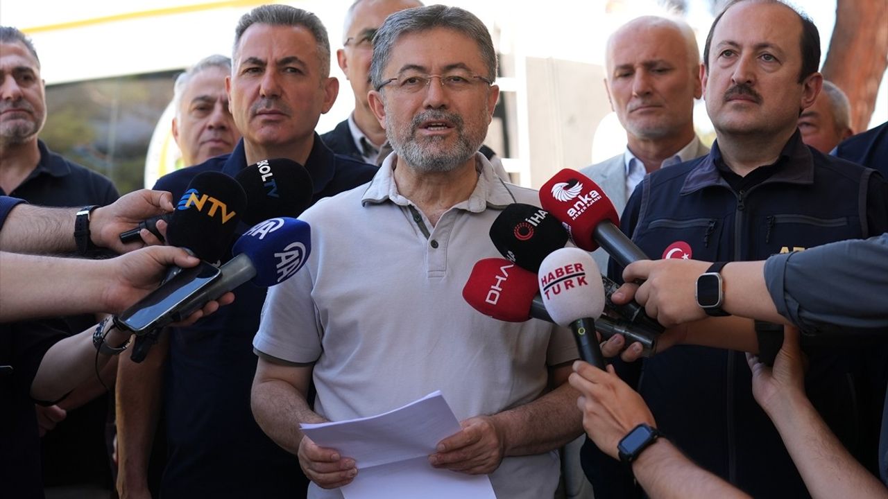 İzmir'deki Orman Yangınlarına İlişkin Son Gelişmeler