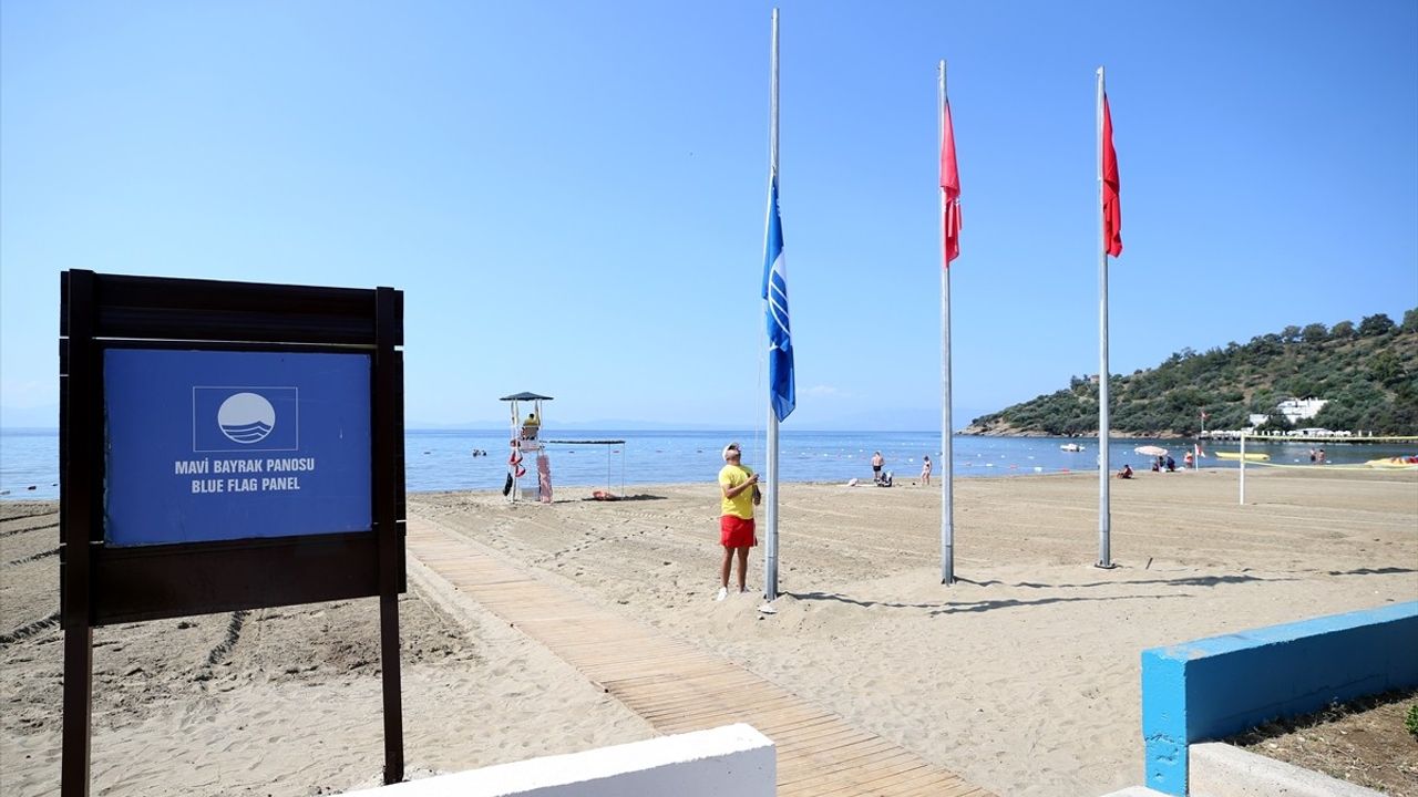 İzmir Mavi Bayraklı Plajları ile Çevreci Turizmde Yükseliyor
