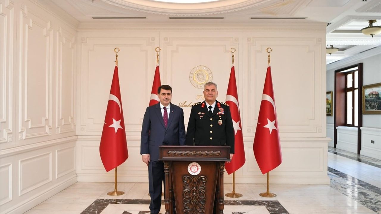 Jandarma Genel Komutanı Orgeneral Çardakcı'dan Ankara Valiliği'ne Resmi Ziyaret