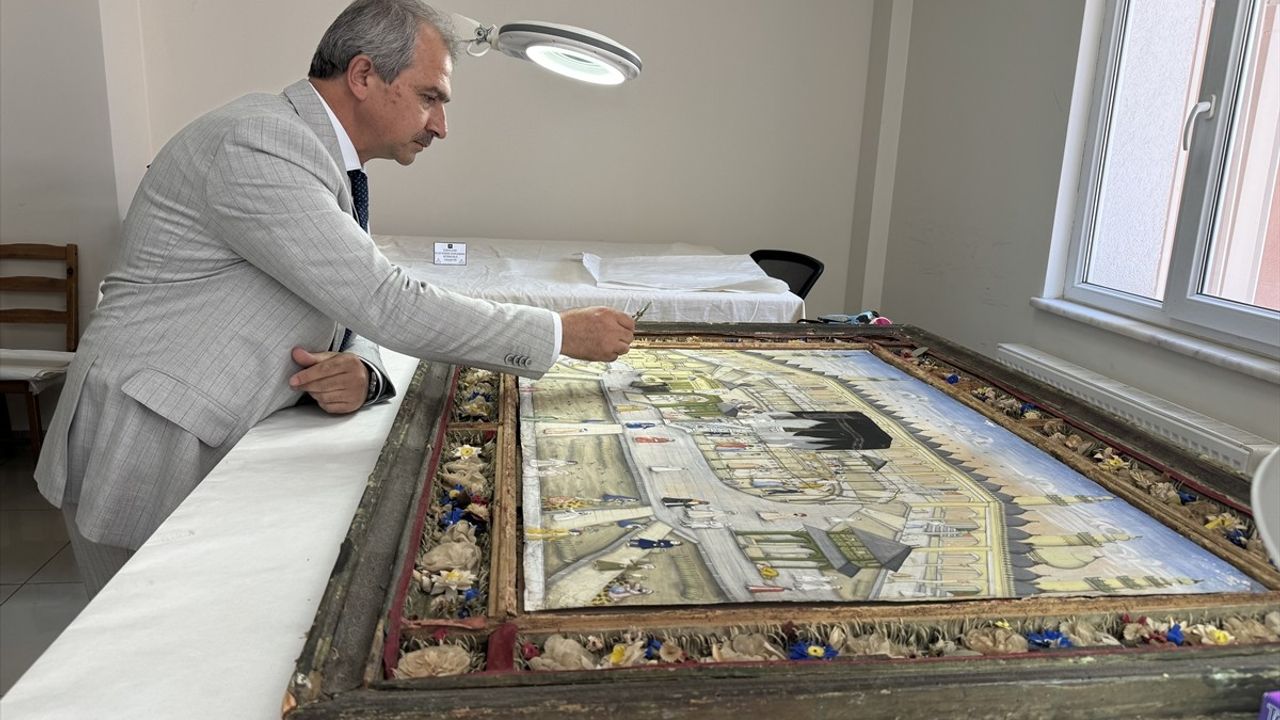 Kabe'nin 200 Yıllık Tasviri Topkapı Sarayı'ndan Gün Yüzüne Çıkıyor