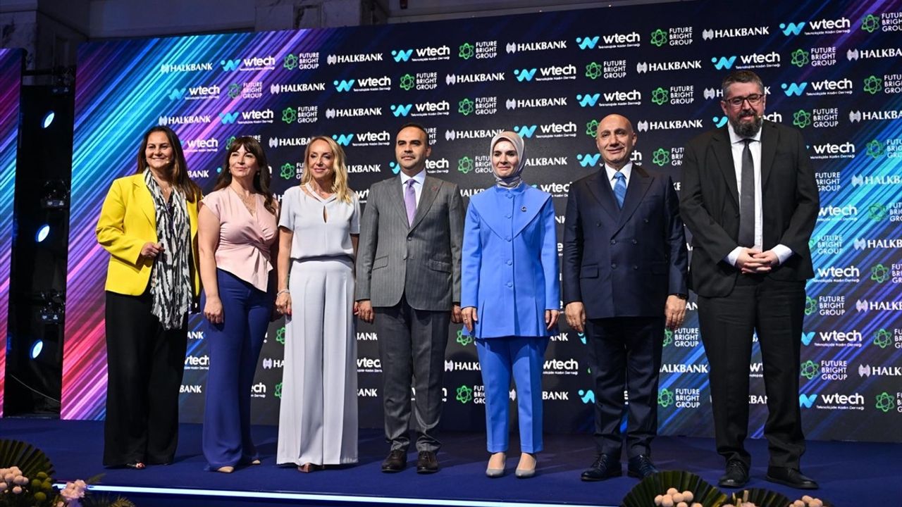 Kadınların Teknolojideki Rolü ve Gelecek Vizyonu
