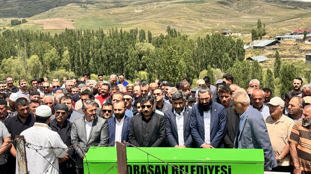 Kadir Canpolat'ın Cenazesi Erzurum'da Son Yolculuğuna Uğurlandı