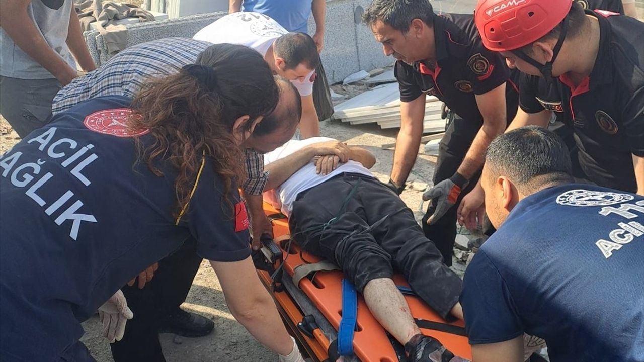 Kahramanmaraş'ta Mermer Blok Kazası: 1 Ölü, 1 Yaralı