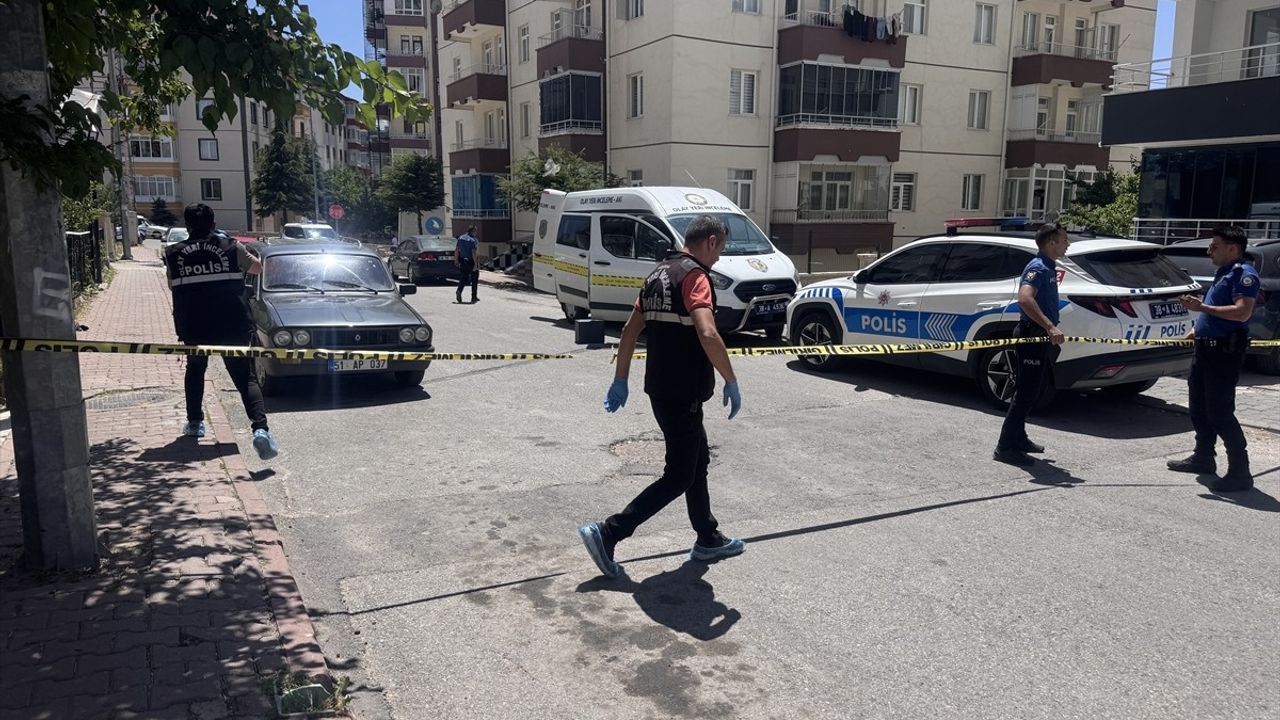 Kayseri'de Aileler Arasında Bıçaklı Kavga