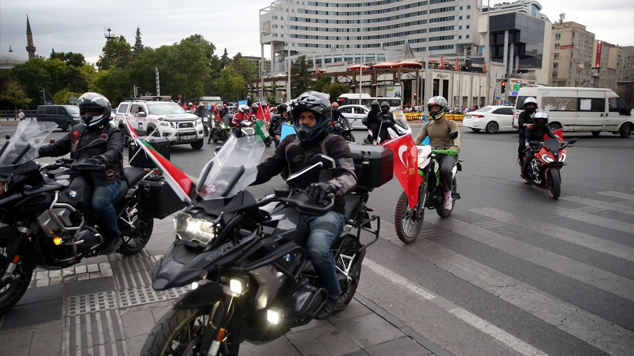 Kayseri'de Motosiklet Kortejiyle Gazze'ye Destek