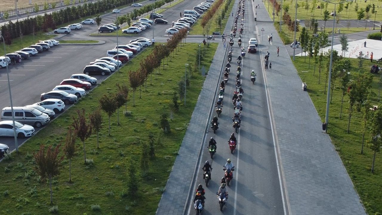 Kayseri'de Motosikletlerden Uyuşturucuya Hayır Mesajı
