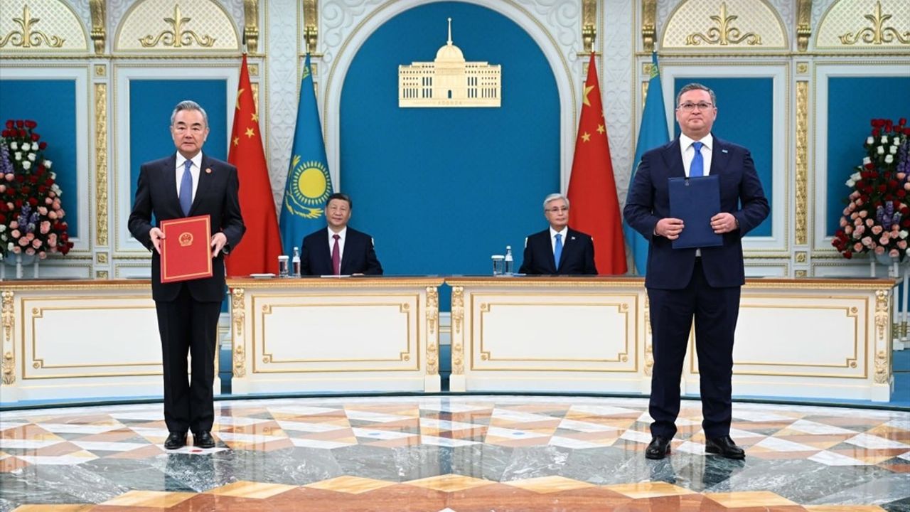 Kazakistan ve Çin Arasında İşbirliği Belgeleri İmzalandı