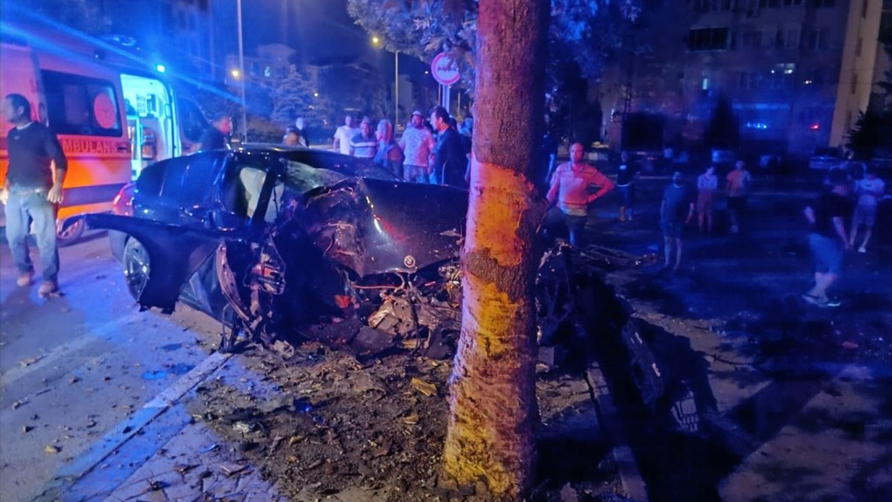Kırklareli'nde Trafik Kazası: Bir Kişi Hayatını Kaybetti, Diğeri Yaralandı