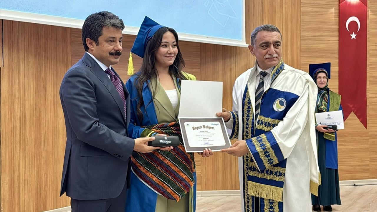 Kırşehir Ahi Evran Üniversitesi Mezuniyet Töreni 2023