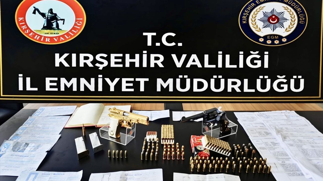 Kırşehir'de Suç Çetesi Çökertildi: 9 Tutuklama