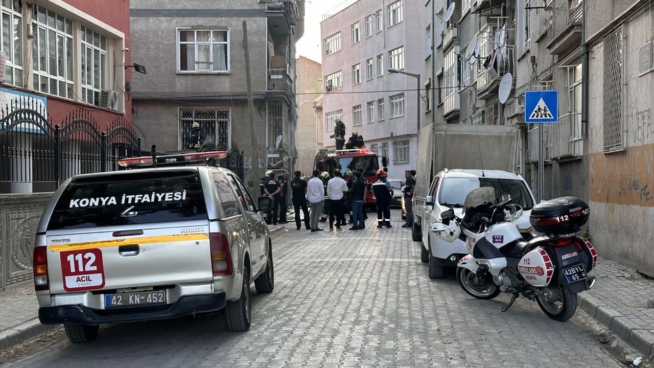 Konya'da Yangın Faciası: Sinir Krizi Geçiren Kişi Evinde Alevler İçinde Kaldı