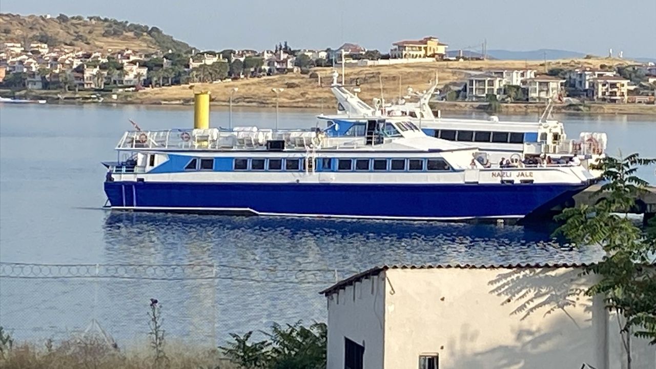 Kurban Bayramı'nda Ayvalık-Midilli Geçişlerinde Yoğunluk