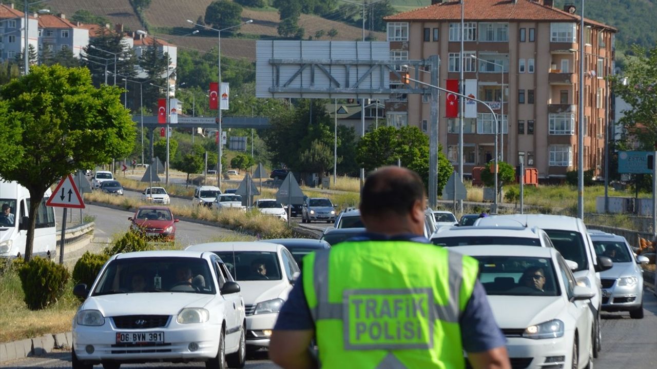 Kurban Bayramı'nda Samsun-Ankara Kara Yolunda Yoğunluk