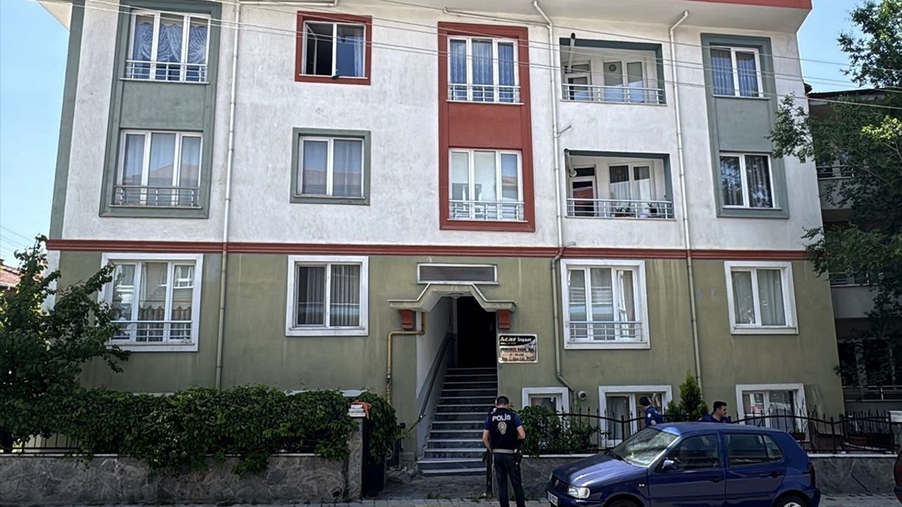 Kütahya'da Pencereden Düşen Kadın Ağır Yaralandı