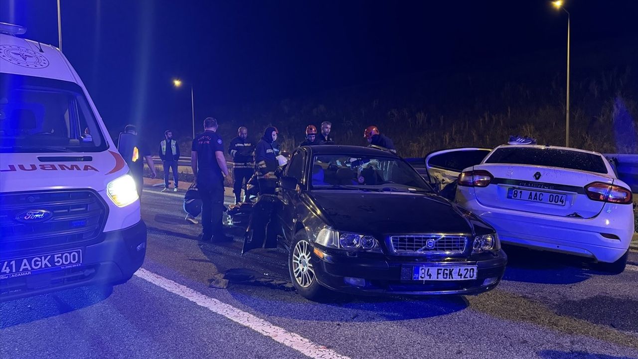 Kuzey Marmara Otoyolu'nda Zincirleme Kaza: 12 Yaralı