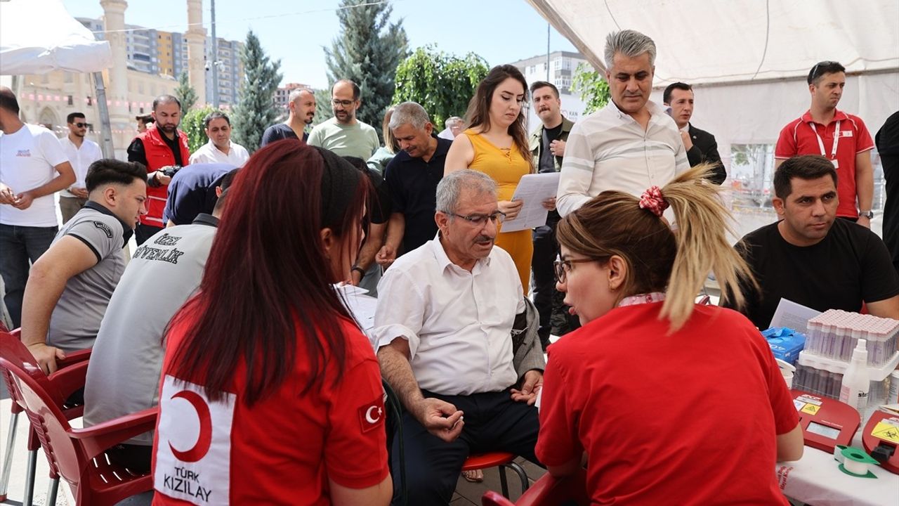 Mardin'de Kan Bağışı Kampanyası: 'Birbirimize Candan Bağlıyız'