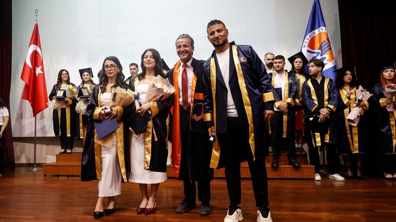 Mersin Üniversitesi İletişim Fakültesi Mezuniyet Töreni Gerçekleşti
