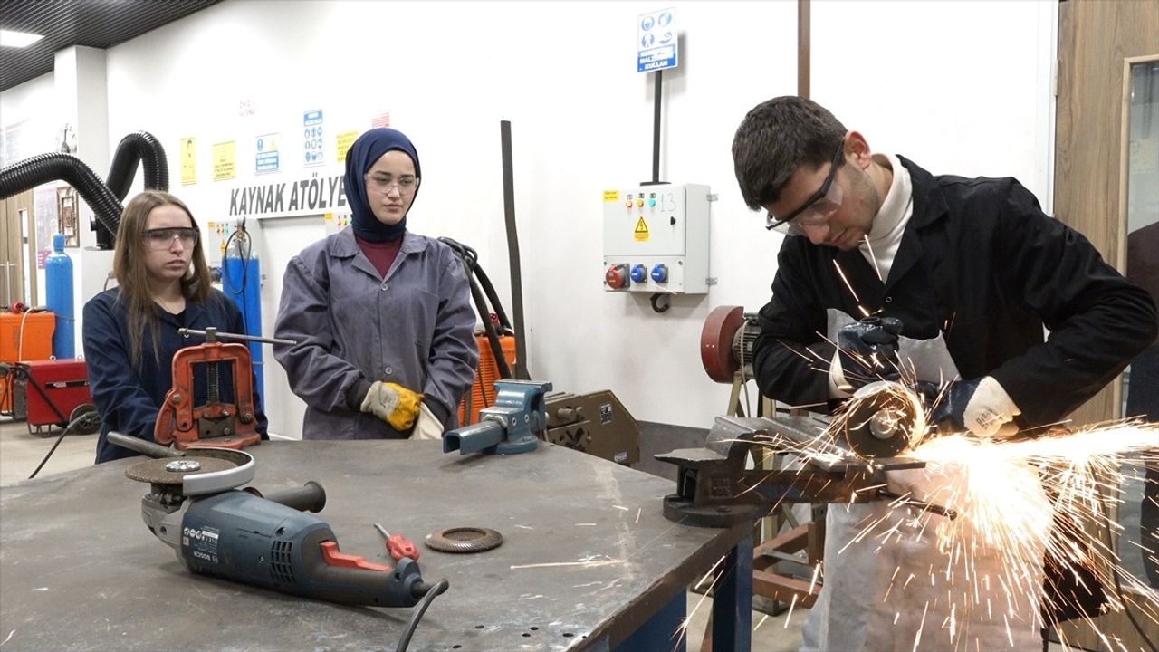 Meslek Yüksekokulları ve TOBB İş Birliği ile İstihdam Artışı