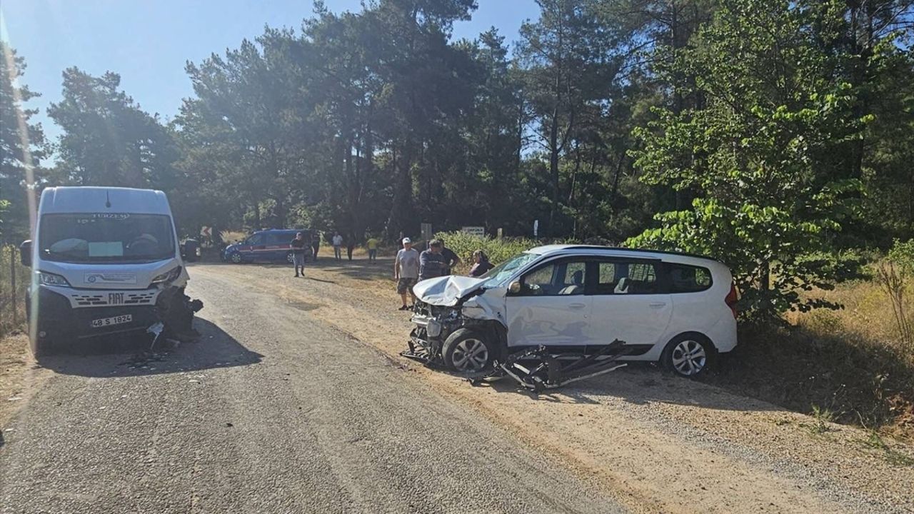 Muğla'da Trafik Kazasında 9 Yaralı