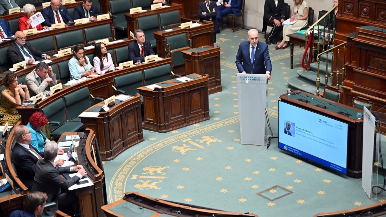 NATO Parlamento Başkanları Zirvesi Brüksel'de Başladı