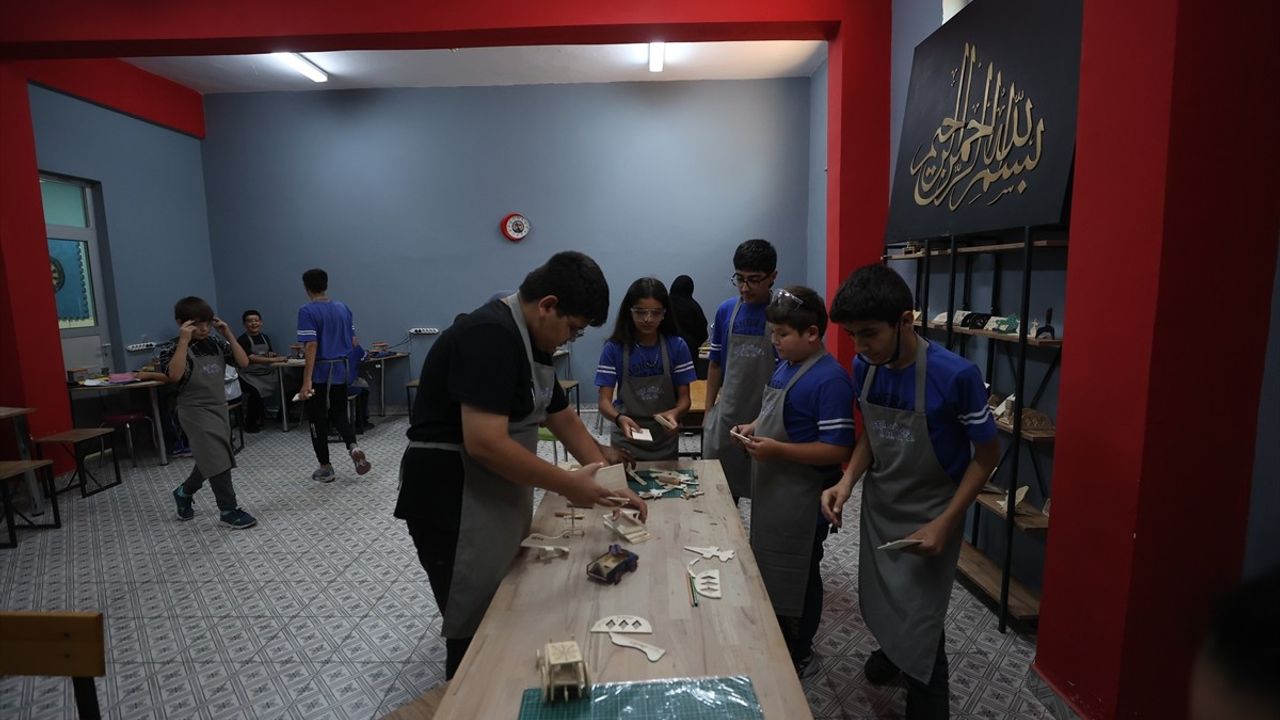 Nebi Güney İmam Hatip Ortaokulu'nda Eğitimde Farklılık: Piyano Çalan ve Sebze Yetiştiren Öğrenciler
