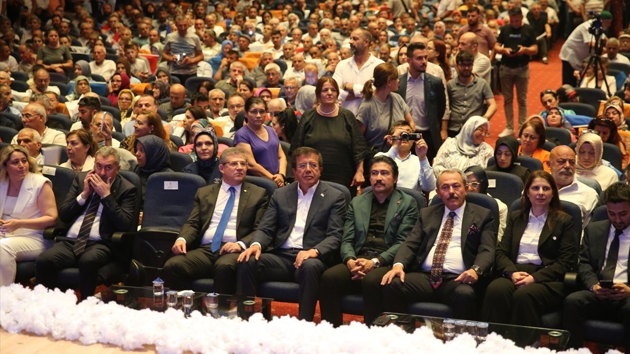 Nihat Zeybekci'den Ekonomi ve Dünya Üzerine Açıklamalar
