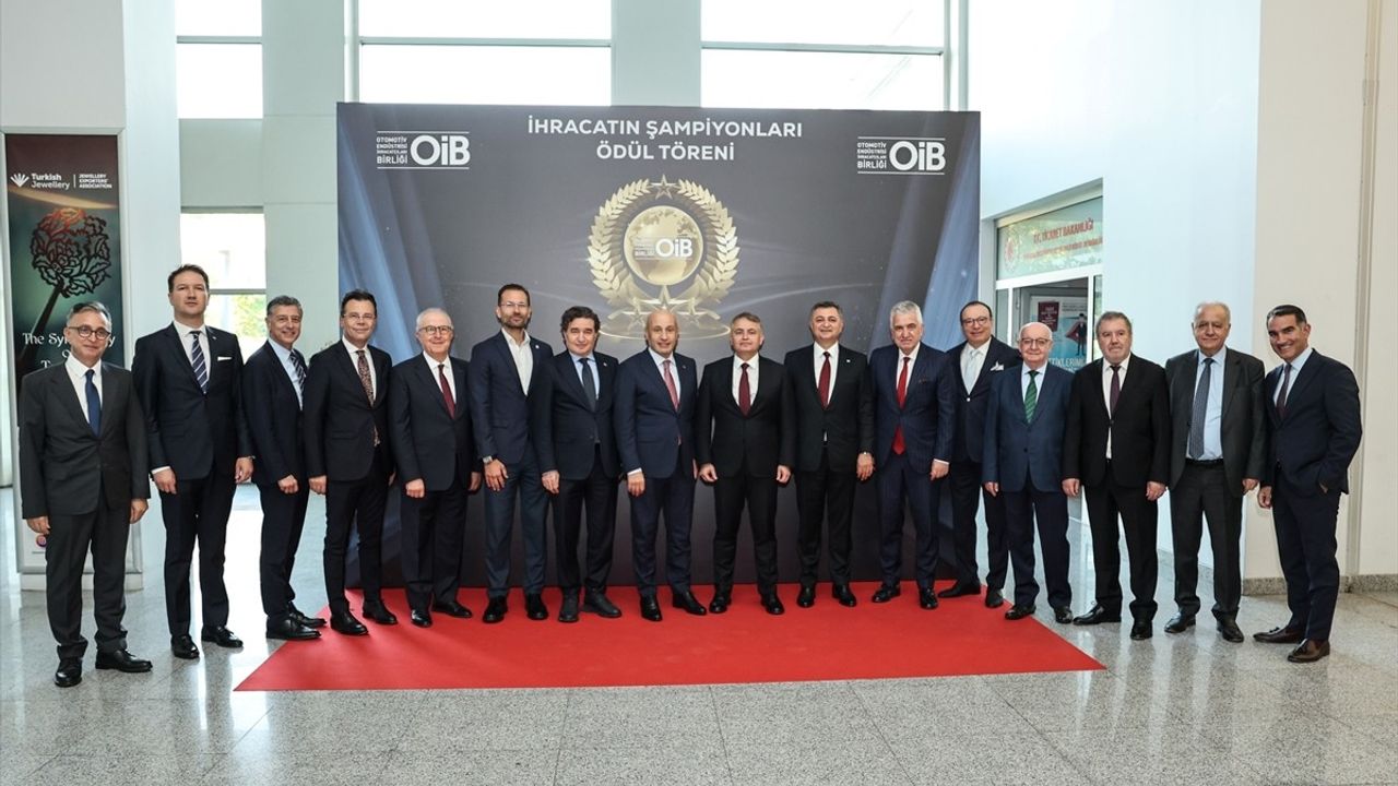 Otomotiv Sektöründe İhracat Başarısı Ödüllendirildi