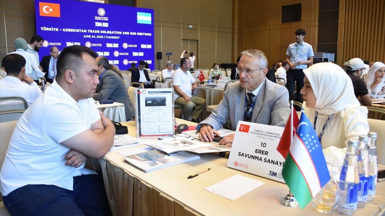 Özbek-Türk İş Forumu Taşkent'te Gerçekleşti