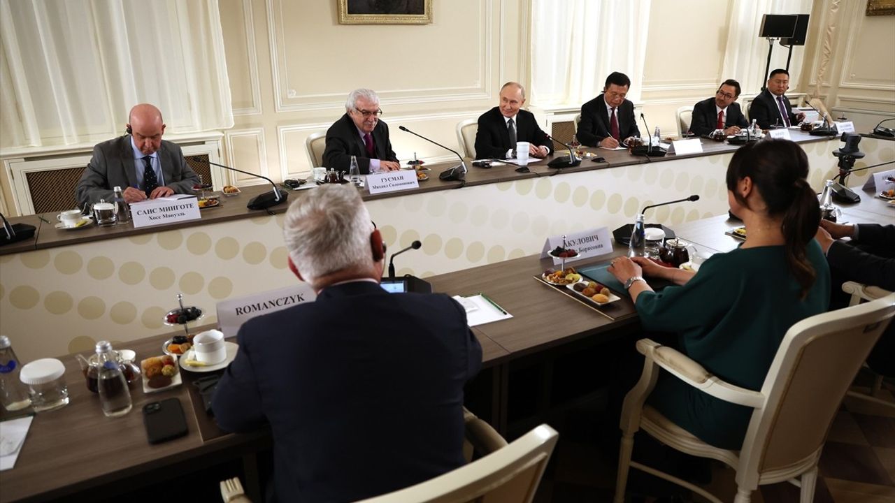 Putin'den İran ve İsrail Arasında Barış Vurgusu