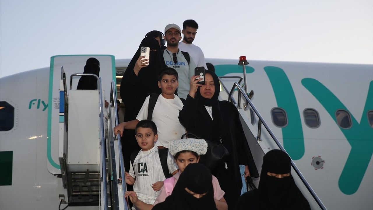 Riyad'dan Rize'ye İlk Direkt Uçuş Gerçekleşti
